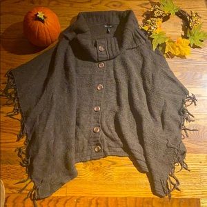 🛑SOLD🛑 Le château poncho